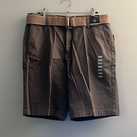 Nautica Men's True Navy Flat Front Shorts In Castlerock (Belt Included) Size 32 - Picture 2 of 16